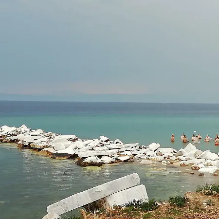 Üdülőközpont Marti 3*