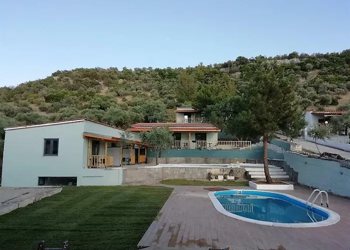 Marti סקאלה סוטירוס